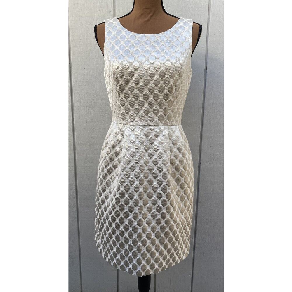 White House Black Market Dress Silver & Beige Geometric Polka Dot Pleated Size 4